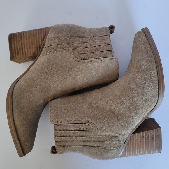 Marc Fisher Oshay Pointed Toe Women's Suede Bootie. Size 6.5M - Picture 5 of 9